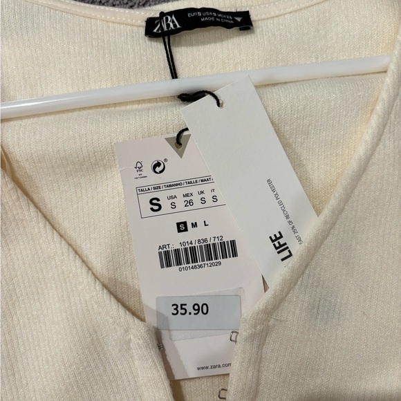 Top - Picture 2 of 3